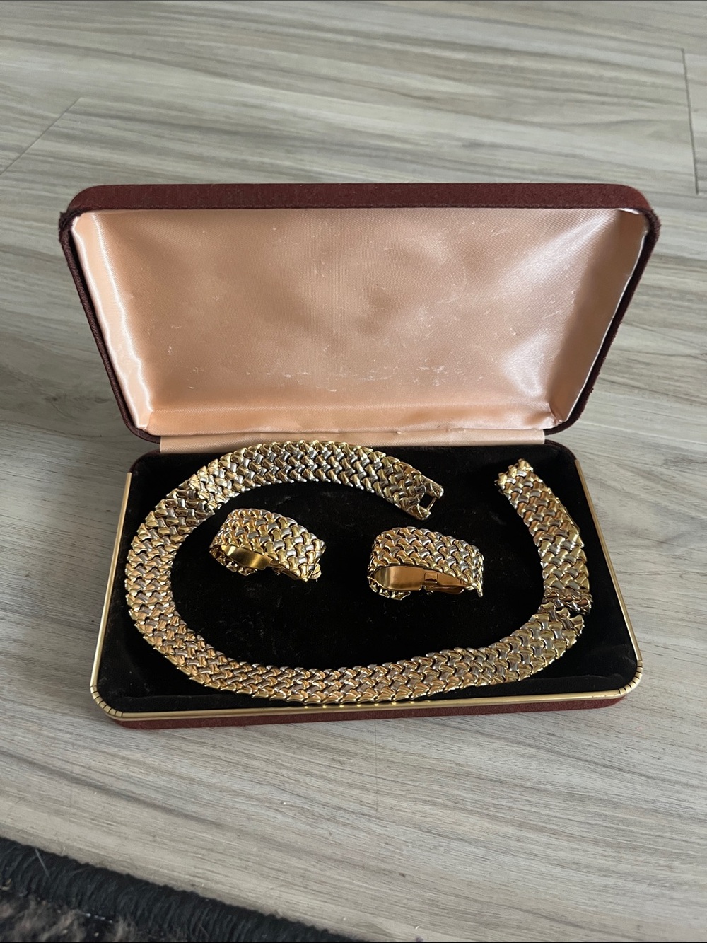 Vintage Gold-Tone Woven Necklace & Clip Earring Set